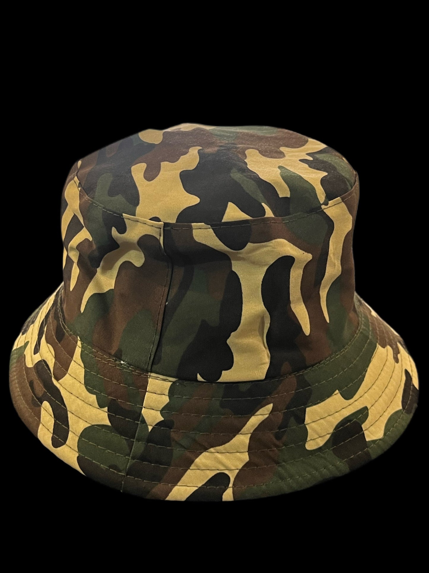 BUSH HAT
