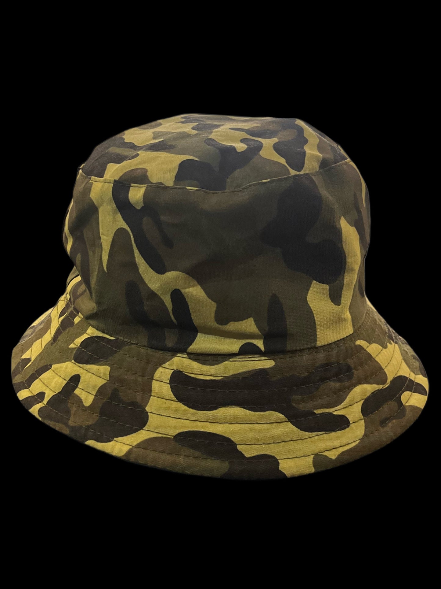 BUSH HAT